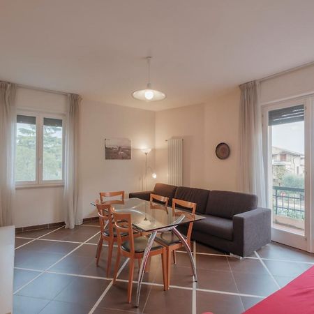 Aura Home Sirmione - 2 Bedrooms Apartment Kültér fotó