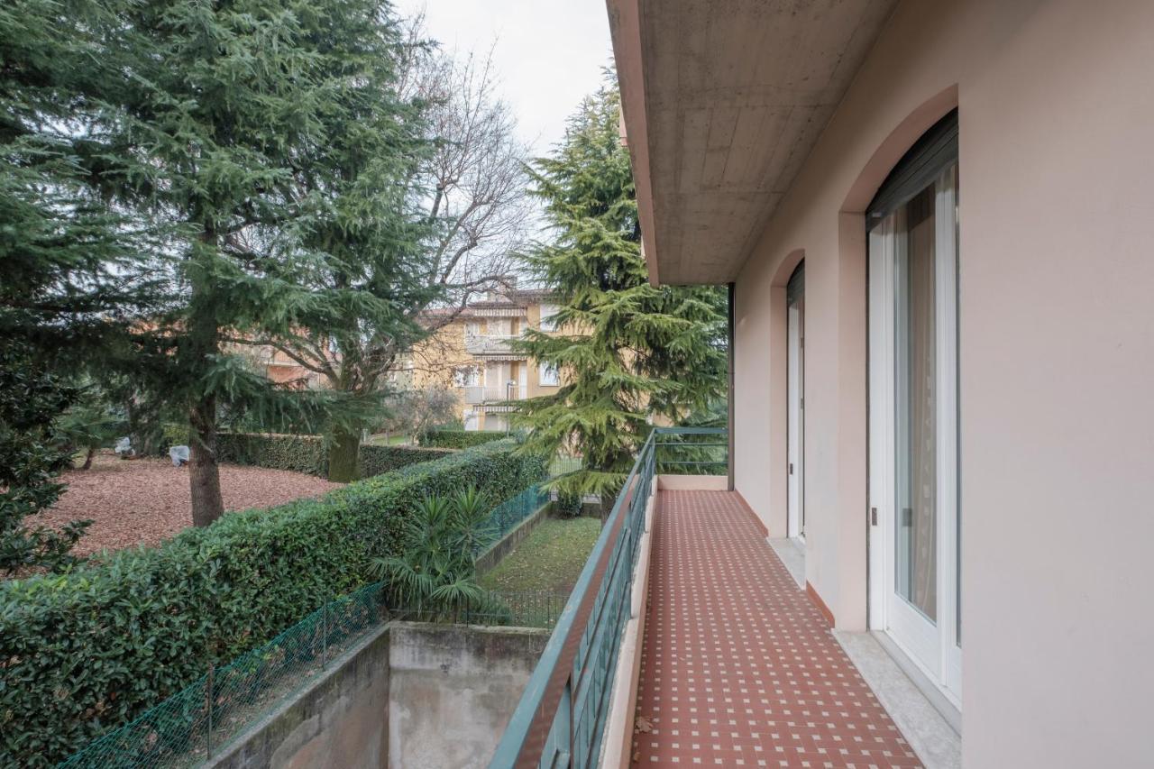Aura Home Sirmione - 2 Bedrooms Apartment Kültér fotó
