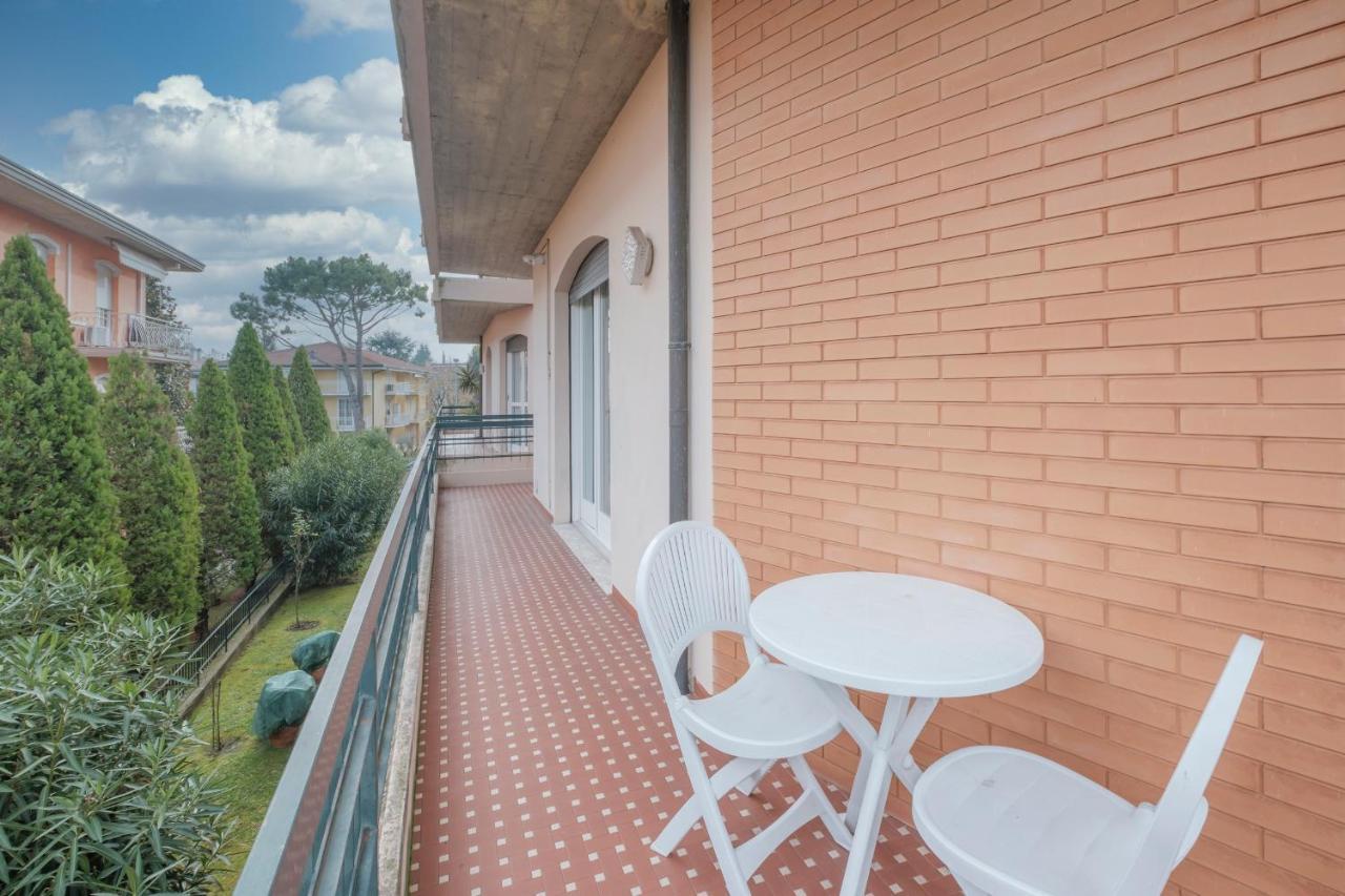 Aura Home Sirmione - 2 Bedrooms Apartment Kültér fotó