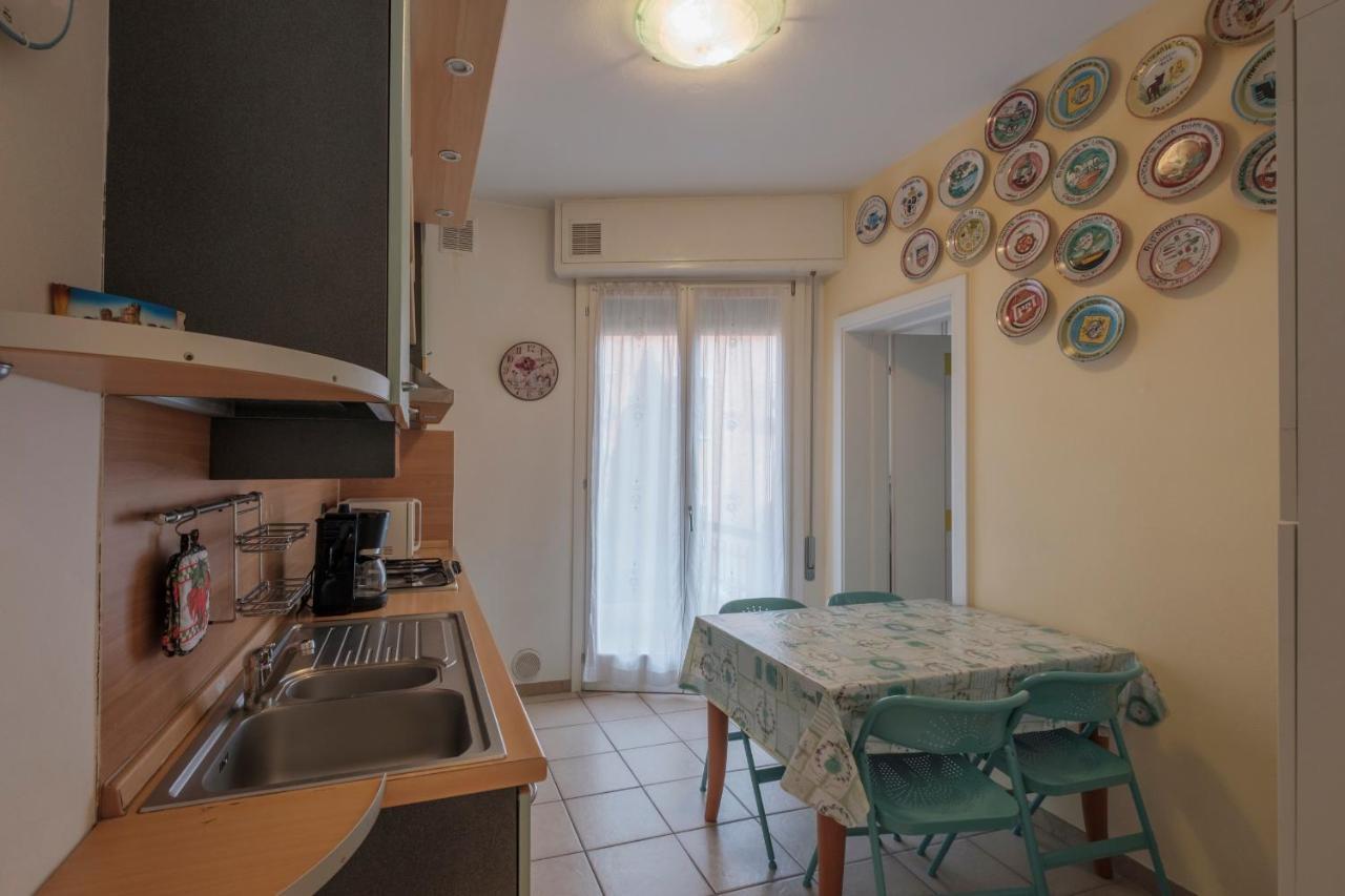 Aura Home Sirmione - 2 Bedrooms Apartment Kültér fotó
